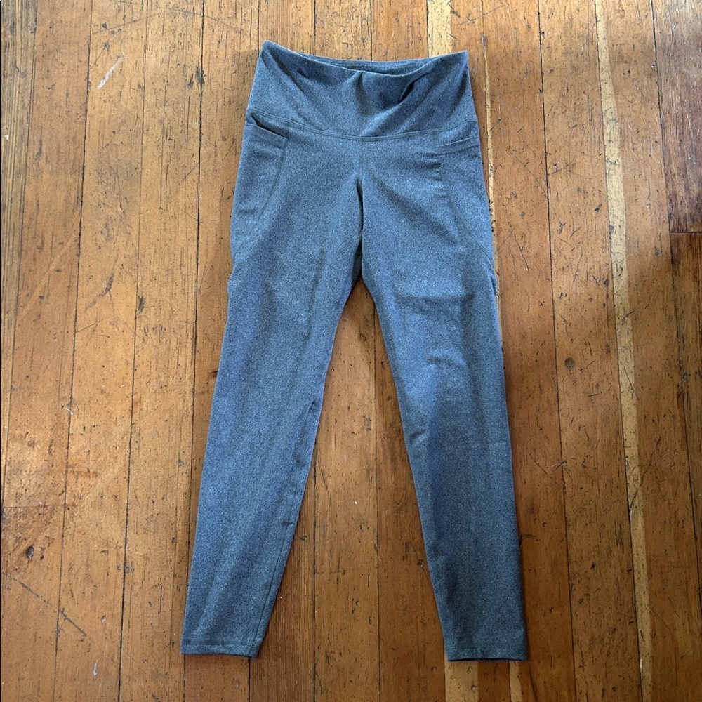 Old Navy Active Gray High-Rise Leggings go-dry w/ pockets at sides Women’s M LN